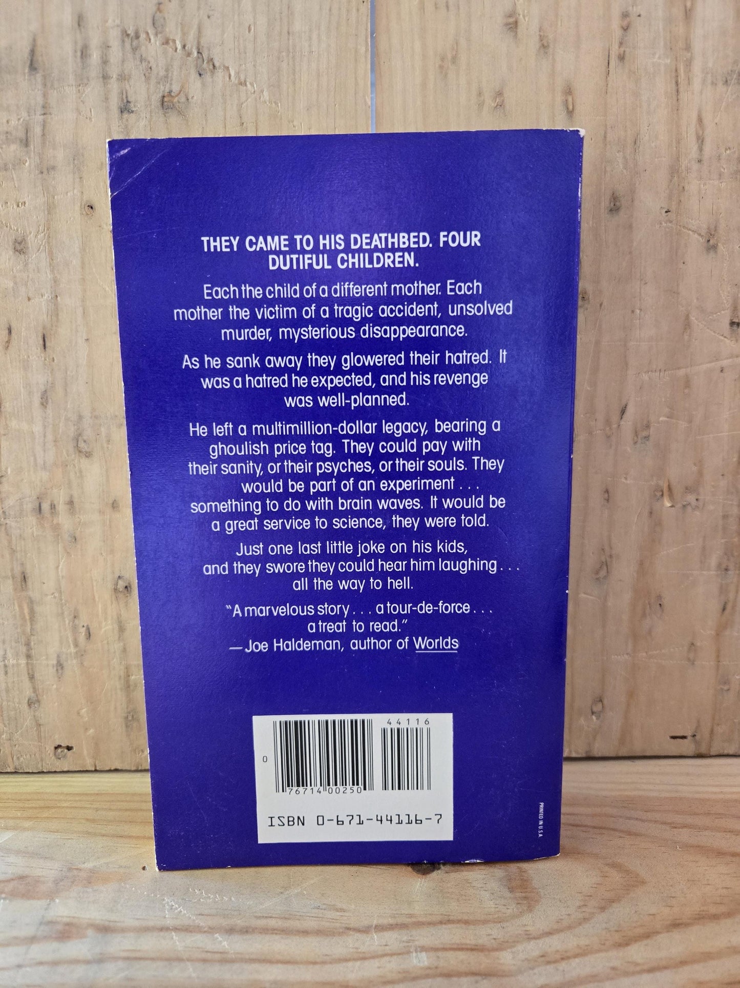 A Sense of Shadow // Kate Wilhelm // 1982 // Vintage Paperback Horror Thriller