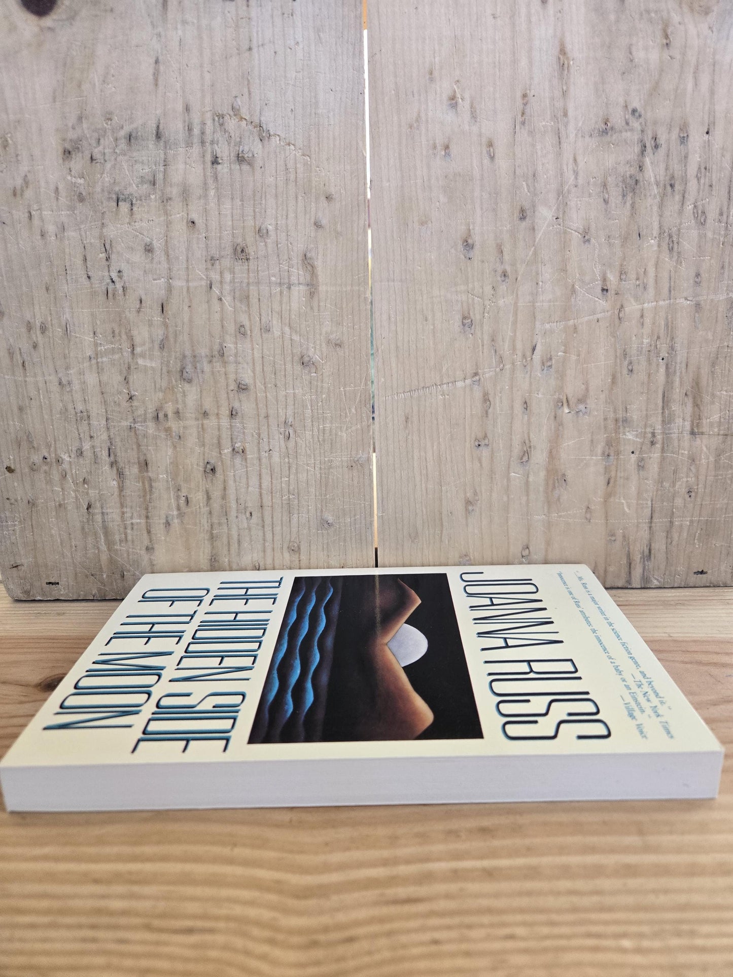 The Hidden Side of the Moon // Joanna Russ // 1987 // Vintage Paperback Sci-fi