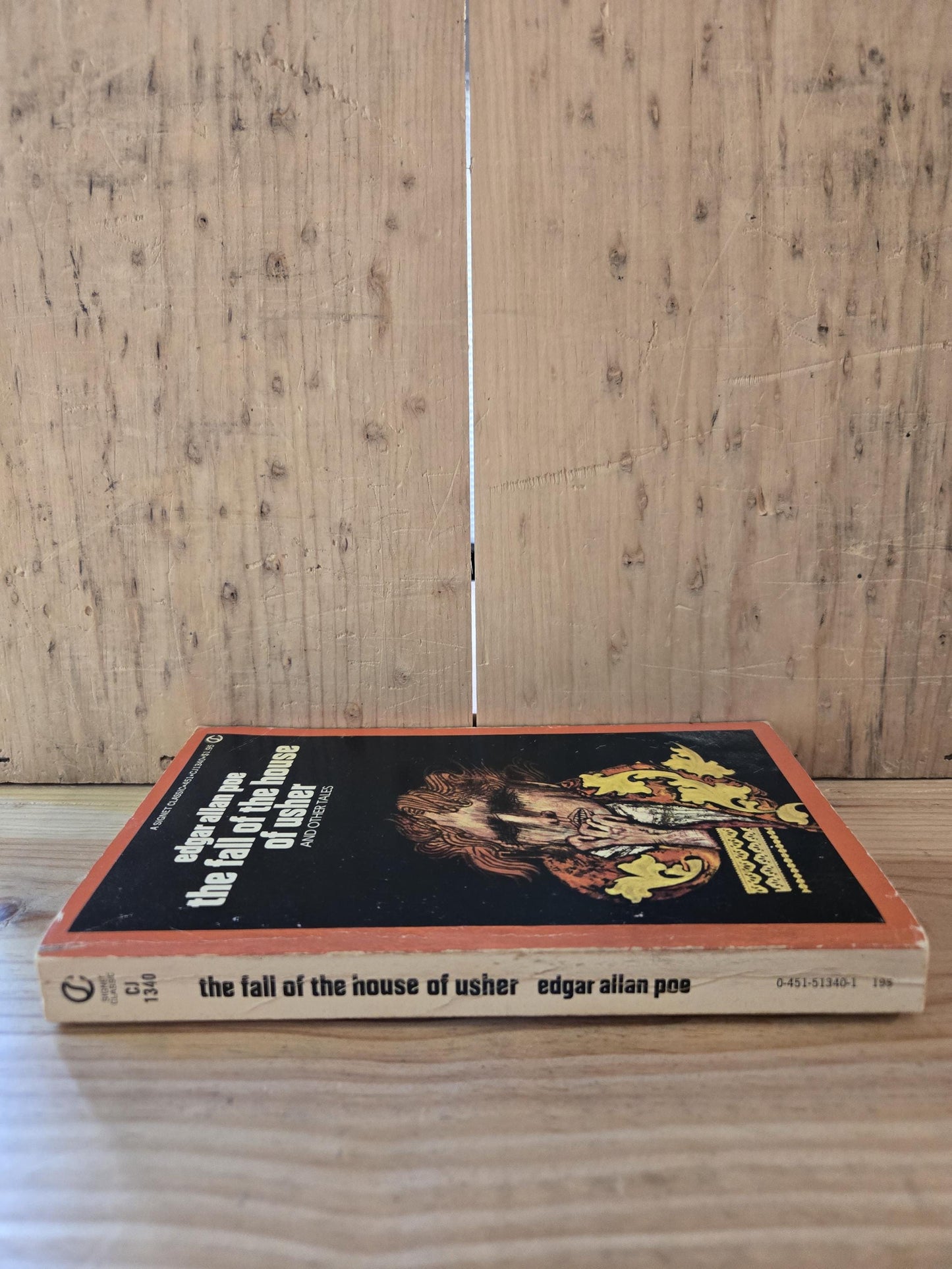The Fall of the House of Usher and Other Tales // Edgar Allan Poe // 1960 // Vintage Paperback Horror Mystery
