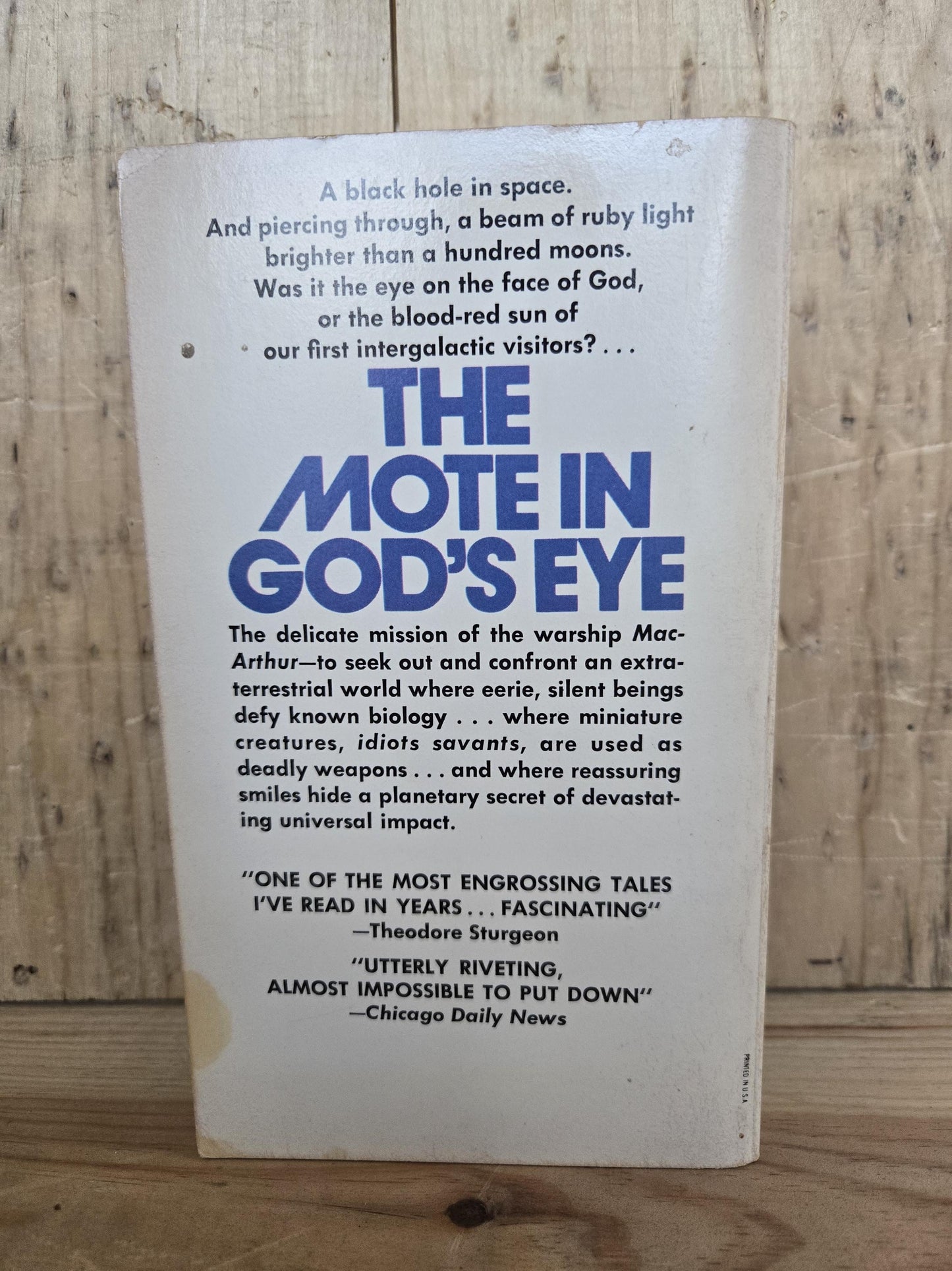 The Mote in God's Eye // Larry Niven & Jerry Pournelle // 1975 // Vintage Paperback Sci-fi