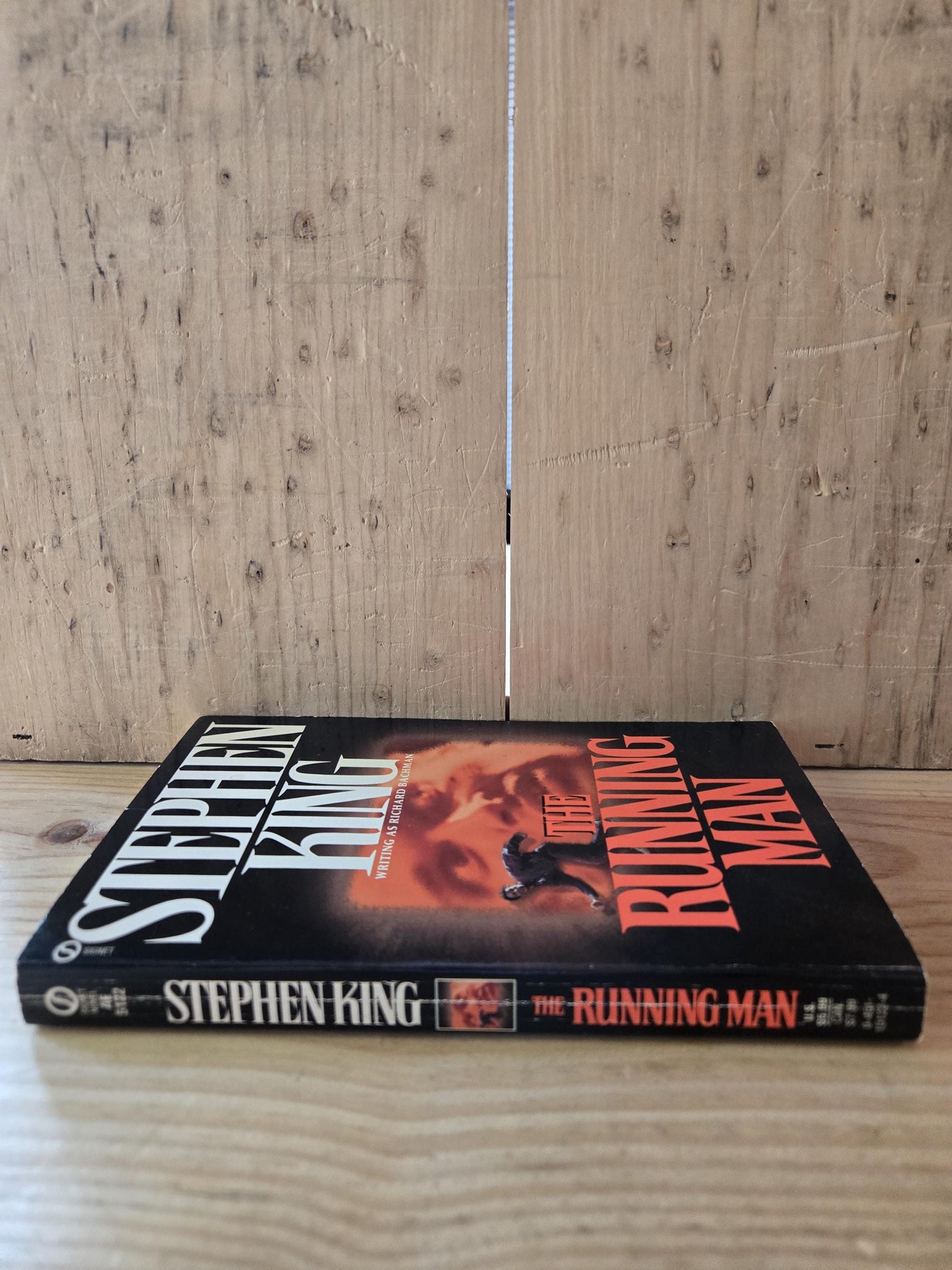 The Running Man // Stephen King // 17th Printing 1982 // Vintage Paperback Horror Thriller Dystopian