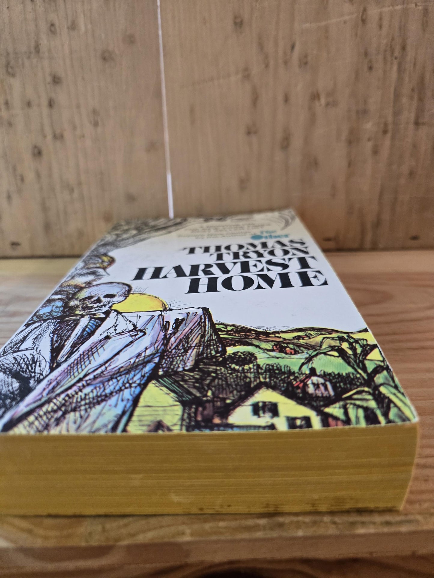 Harvest Home // Thomas Tryon // 1974 // Vintage Paperback Horror