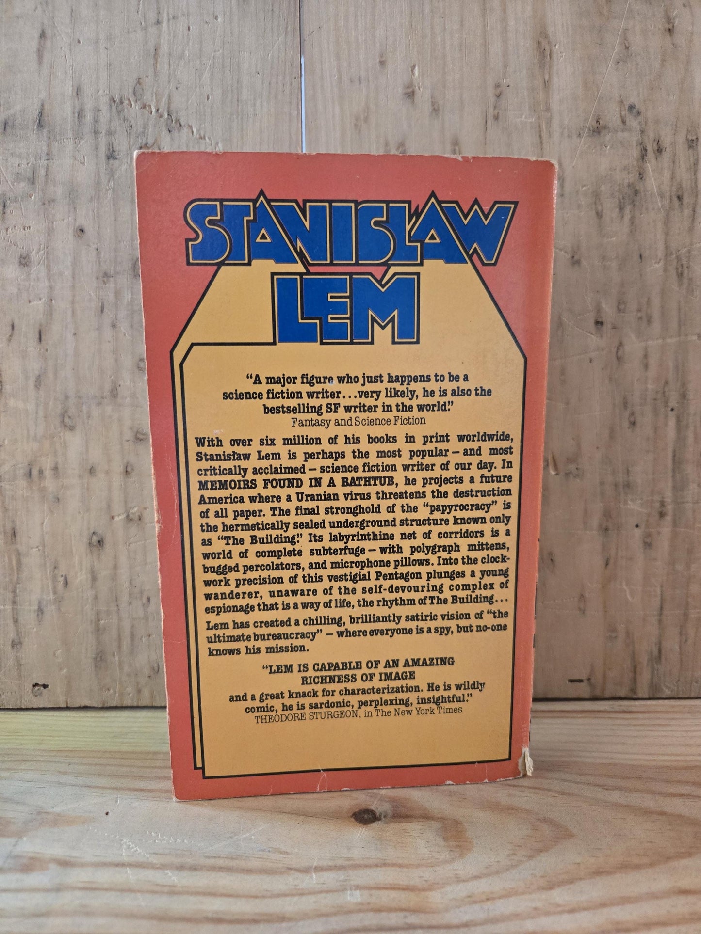 Memoirs Found in a Bathtub // Stanislaw Lem // 1st Printing Thus 1976 // Vintage Paperback Sci-fi
