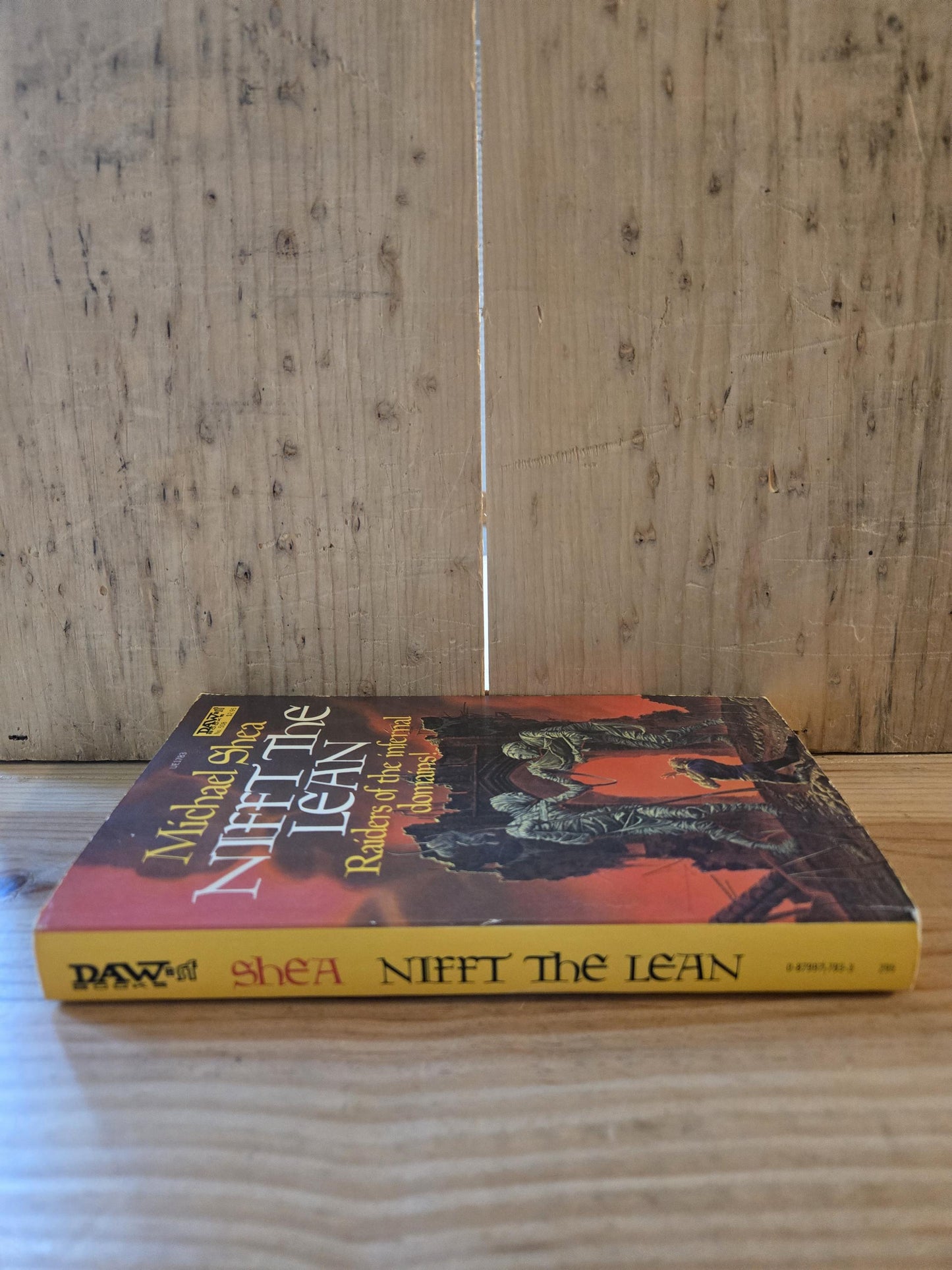 Nifft the Lean // Michael Shea // 1st DAW Printing 1982 // Vintage Paperback Fantasy Horror Cover Art by Michael Whelan