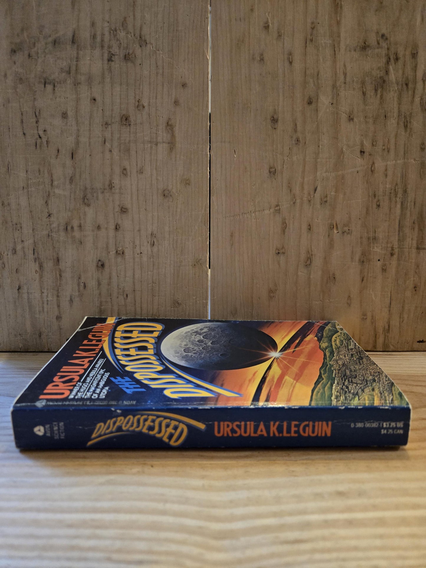 The Dispossessed // Ursula K. Le Guin // 16th Printing 1975 // Vintage Paperback Sci-fi