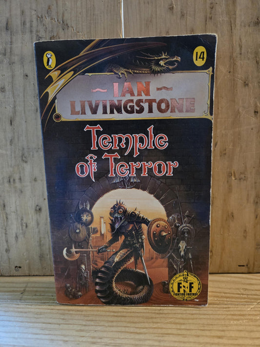 Fighting Fantasy #14: Temple of Terror // Ian Livingstone // 1987 // Vintage Paperback CYOA Gamebook